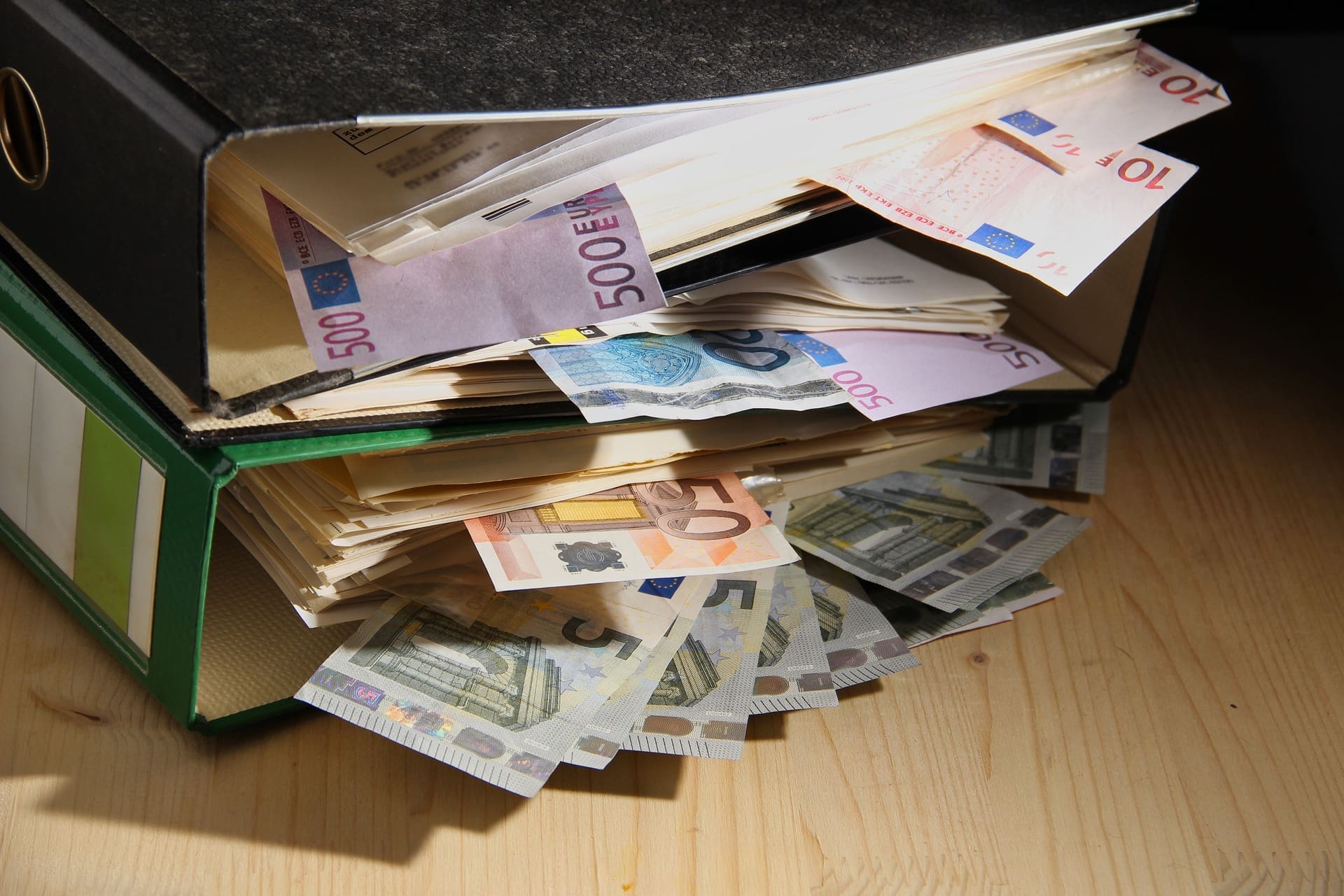UK Inheritance Tax Rules For Expats: Understanding the Implications for Non-Domiciled Spouses