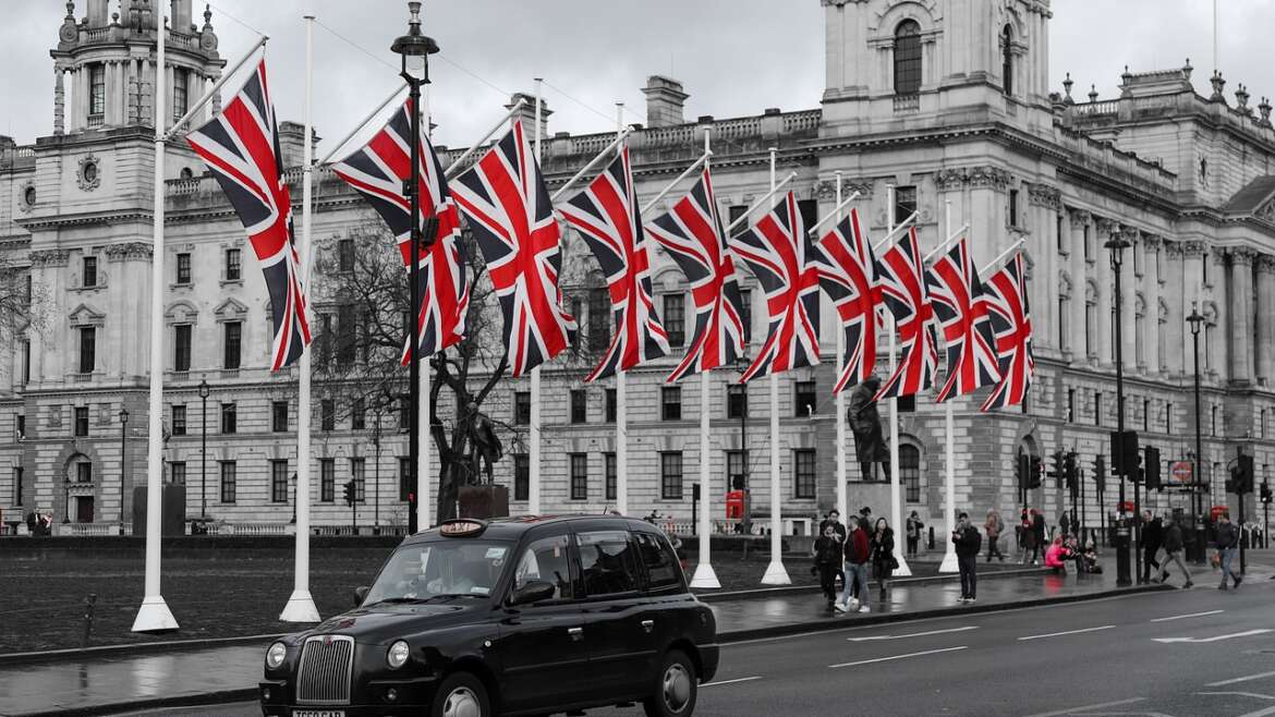 Expert Financial Advice for British Expats Returning to the UK